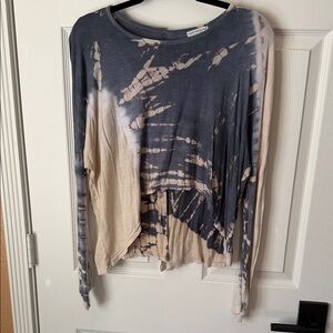 Earthbound Trading Co Tie-Dye Long Sleeve Top